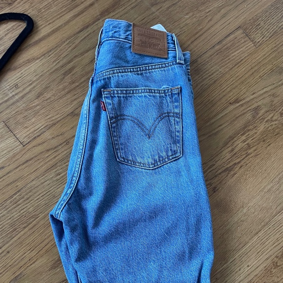 Levis Ribcage Ankle - Picture 1 of 5